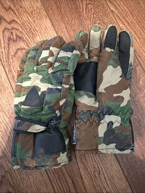 Camouflage Winter Gloves - Green Brown Camo